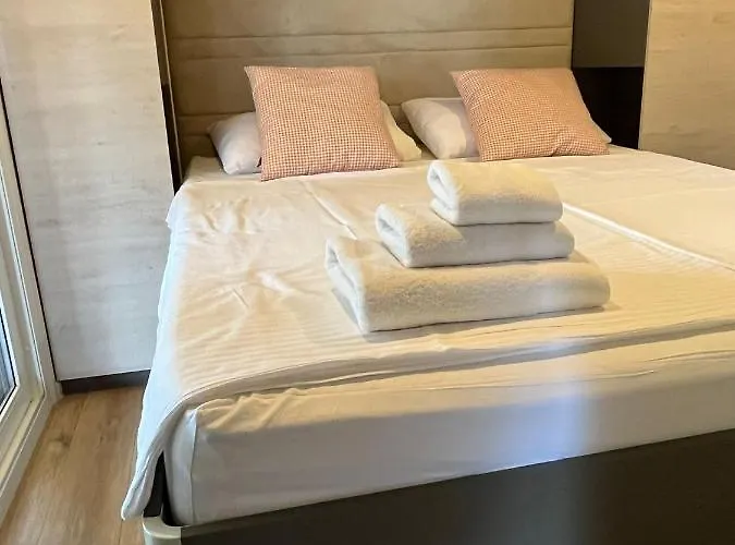 Nikodom Mobile Selce